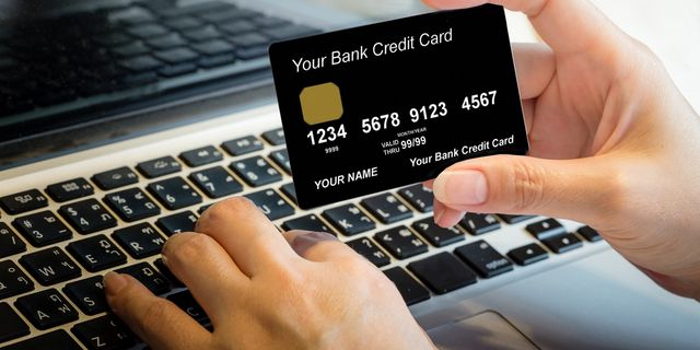 Τι κάνουμε με την κάρτα μας και είναι σαν να την αφήνουμε σε παγκάκι