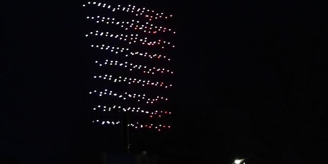 100 χρόνια Ολυμπιακός: Το εντυπωσιακό Drone Show στον ουρανό του Πειραιά – Βίντεο