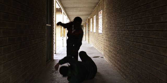 Γαλλία: Νεκρός 17χρονος σε συγκρούσεις μεταξύ συμμοριών έξω από σχολείο