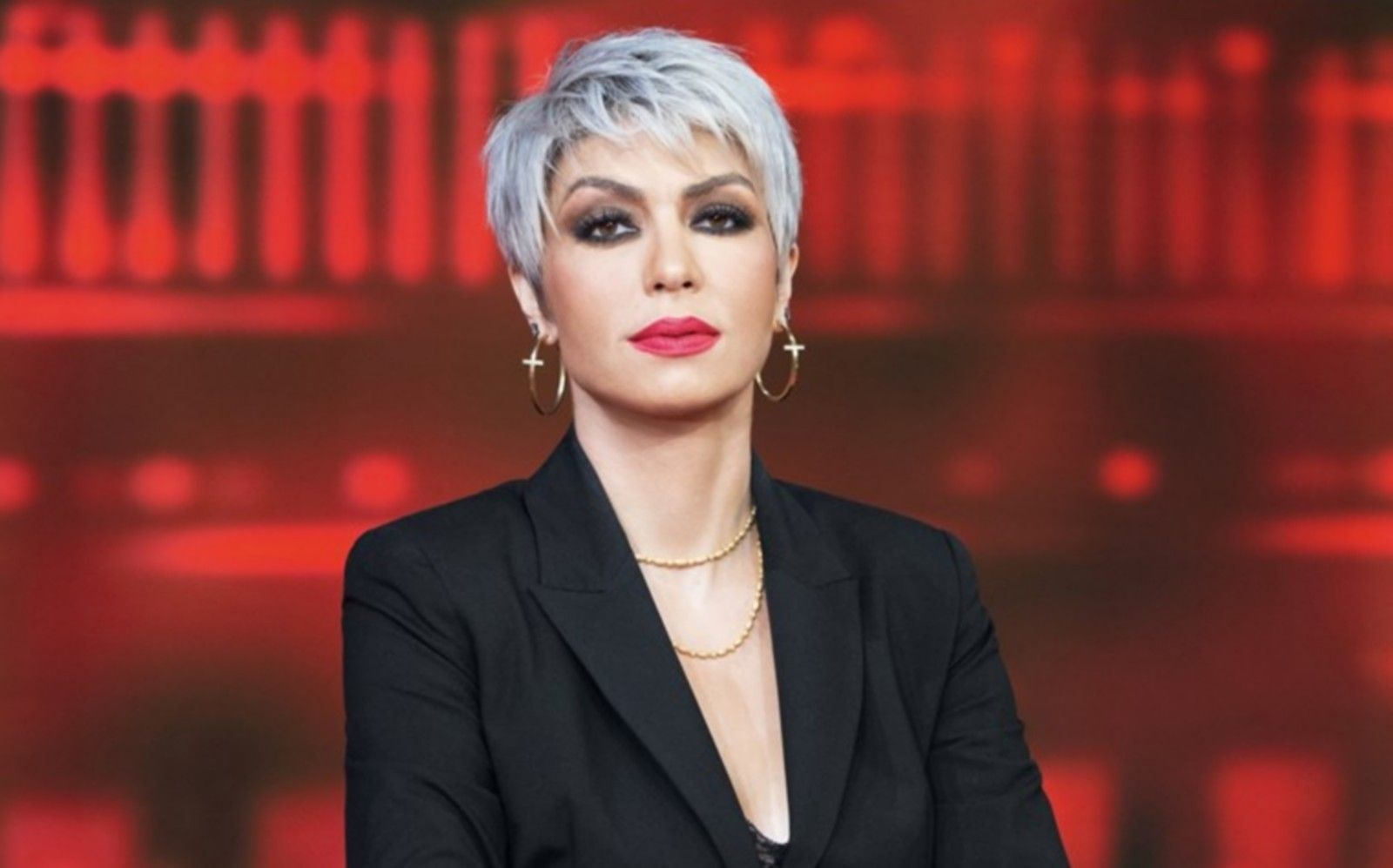 Σε ποια σειρά έχει παίξει η “Γυναίκα με τα μαύρα” και δεν το έχεις πάρει χαμπάρι