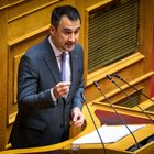 Ο Αλέξης Χαρίτσης στο βήμα της Βουλής