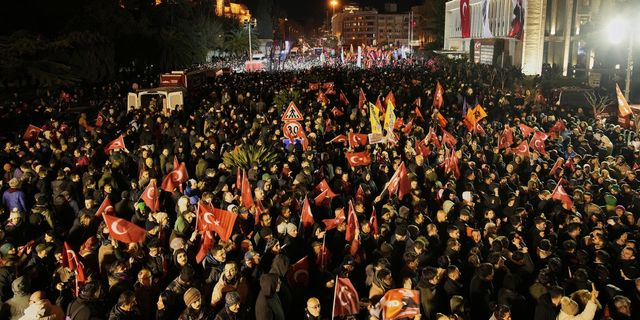 Το σχόλιο του Ιμάμογλου για τον Ερντογάν και η αφωνία του “σουλτάνου”