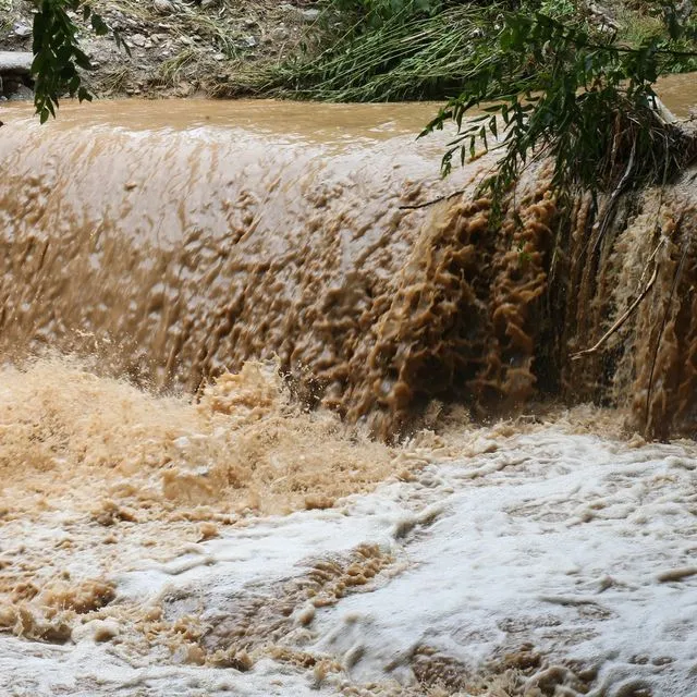 Πλημμύρισαν δρόμοι στην Κέρκυρα – Σφοδροί άνεμοι σε Κοζάνη και Ιωάννινα
