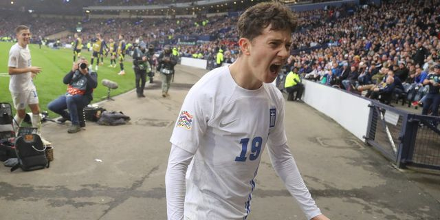 Αποθέωση από την UEFA για τον Καρέτσα: “Είναι μόλις 17”