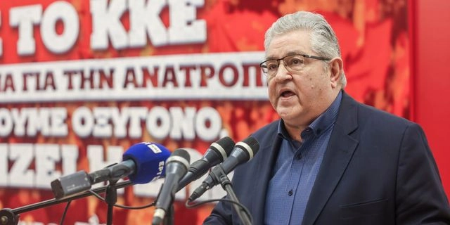 Ομιλία του ΓΓ της ΚΕ του ΚΚΕ Δημήτρη Κουτσούμπα στο Αριστοτέλειο Πανεπιστήμιο Θεσσαλονίκης (ΑΠΘ), σε εκδήλωση που διοργάνωσαν η Τομεακή Επιτροπή Πανεπιστημίων Θεσσαλονίκης του ΚΚΕ και η Περιφερειακή Οργάνωση ΑΕΙ Θεσσαλονίκης της ΚΝΕ με τίτλο "Με το ΚΚΕ στον αγώνα για την ανατροπή, παίρνουμε οξυγόνο, κερδίζει η ζωή!".