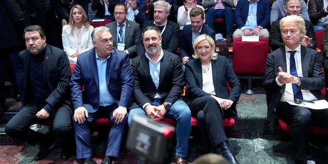Βίκτορ Όρμπαν, Ματέο Σαλβίνι και Μαρίν Λε Πεν (από αριστερά)