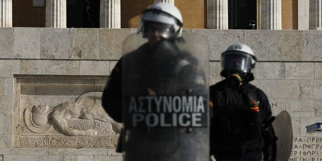 ΜΑΤ στο Σύνταγμα