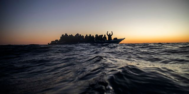 Πλοίο με μετανάστες, φωτογραφία αρχείου