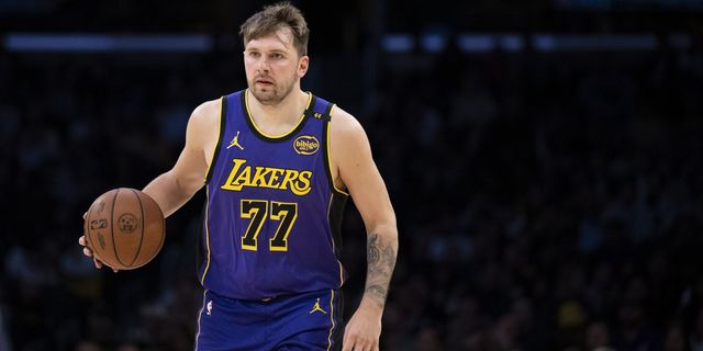 NBA: Ριβς και Ντόντσιτς καθάρισαν τους Σπερς, νίκη με 125-109 των Λέικερς