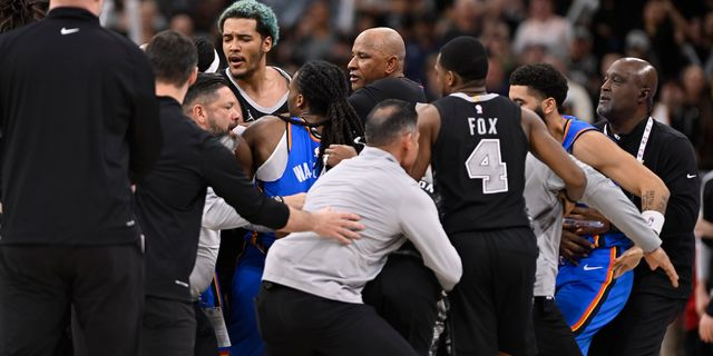 NBA: Σύρραξη και τρεις αποβολές στο Σπερς – Θάντερ