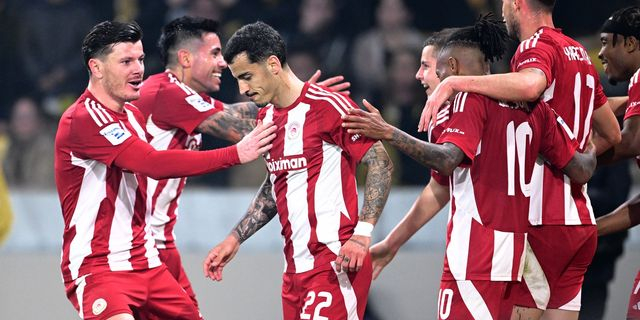 Ο Ολυμπιακός επικράτησε της ΑΕΚ με 1-0