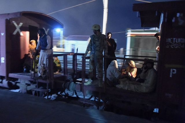 Mακελειό σε τρένο στο Πακιστάν