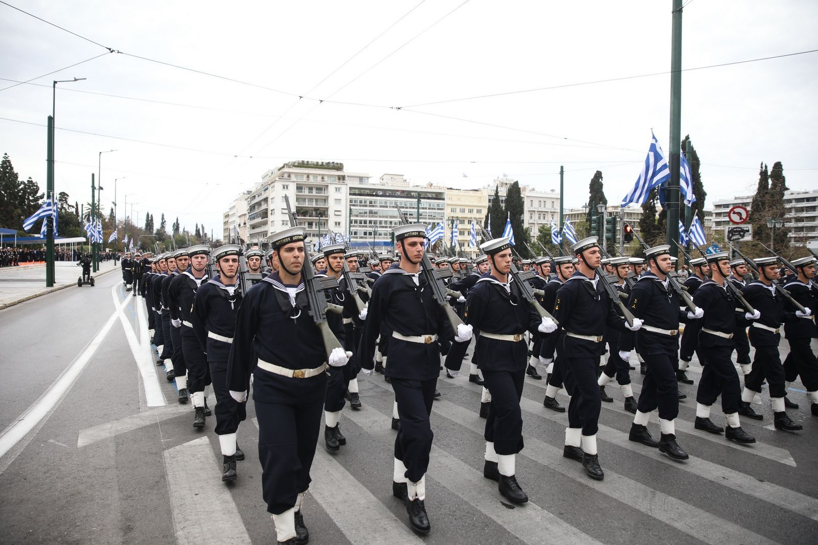 Στρατιωτική παρέλαση στην Αθήνα για την εθνική επέτειο της 25ης Μαρτίου 1821
