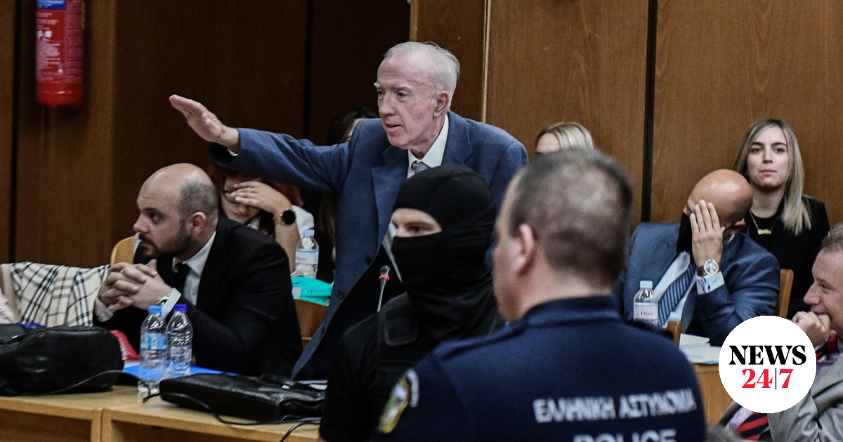 Plevris Κωνσταντίνος Πλεύρης: Αναβολή στη δίκη για τον ναζιστικό χαιρετισμό