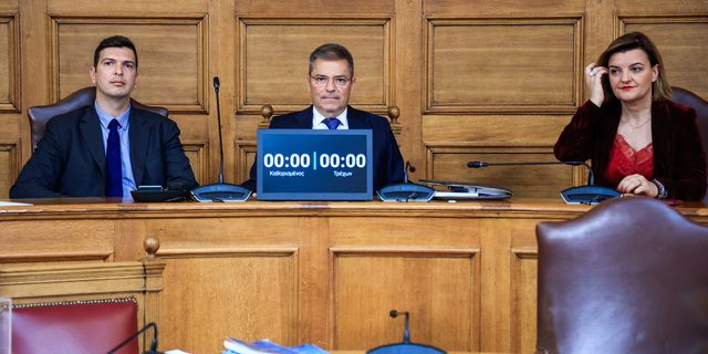 Συνεδρίαση της Προανακριτικής Επιτροπής της Βουλής