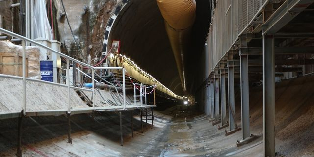 Σήραγγα του Μετρό στην Κατεχάκη, όπου πραγματοποιούνται τα έργα του μετροπόντικα για τη Γραμμή 4
