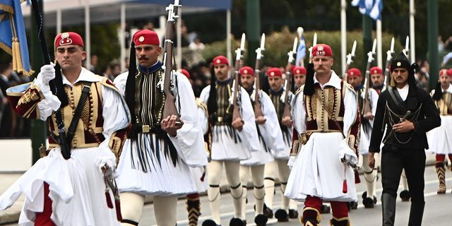 Στρατιωτική παρέλαση στην Αθήνα για την εθνική επέτειο της 25ης Μαρτίου