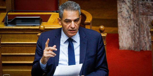 Άγγελος Συρίγος: Υπέρ της αποστολής ελληνικών στρατευμάτων στην Ουκρανία