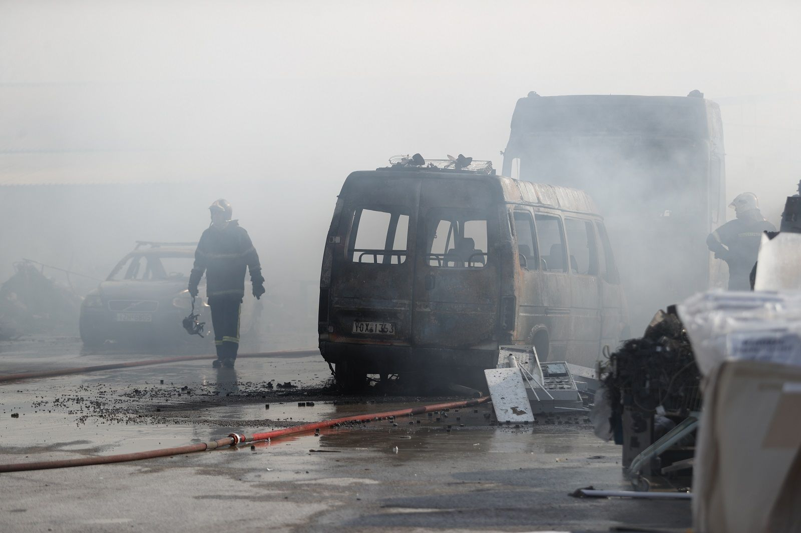 Πυρκαγιά σε αποθήκες και υπαίθριο χώρο στον Ταύρο επί της οδού Προφήτου Δανιήλ. 