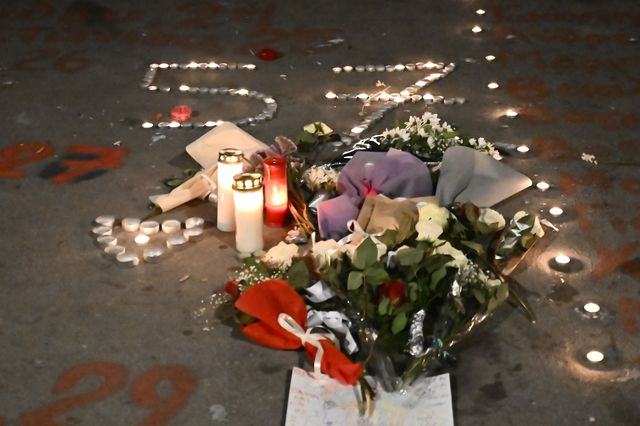 Συγκέντρωση στην μνήμη των θυμάτων του δυστυχήματος των Τεμπών με αφορμή την συμπλήρωση δυο χρόνων,μπροστά από το μνημείο του Άγνωστου Στρατιώτη