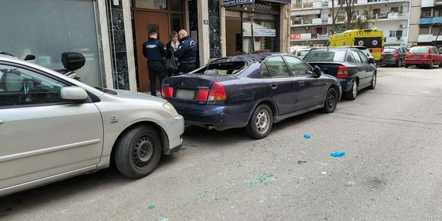 Θεσσαλονίκη: Γυναίκα έπεσε από μπαλκόνι και κατέληξε σε αυτοκίνητο – Φέρει πολλαπλά τραύματα