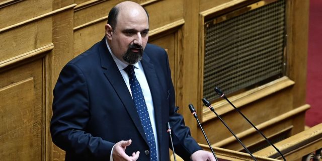 Τριαντόπουλος: “Δεν έχω τίποτα να φοβηθώ” – Παραιτήθηκε από τη θέση του Υφυπουργού