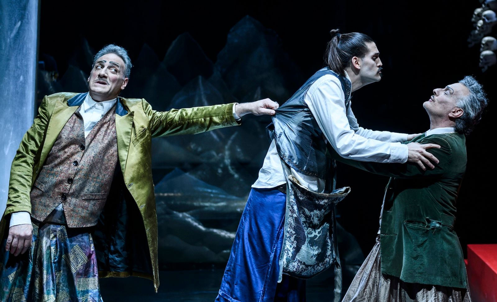 Τουραντό- Στάθης Λιβαθινός