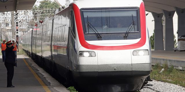 Hellenic Train: Ακινητοποιήθηκε αμαξοστοιχία που εκτελούσε το δρομολόγιο Αίγιο–Κιάτο