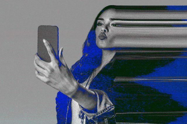 Στην άκρη του τούνελ των social media κρύβεται η (πλαστική) ευτυχία;