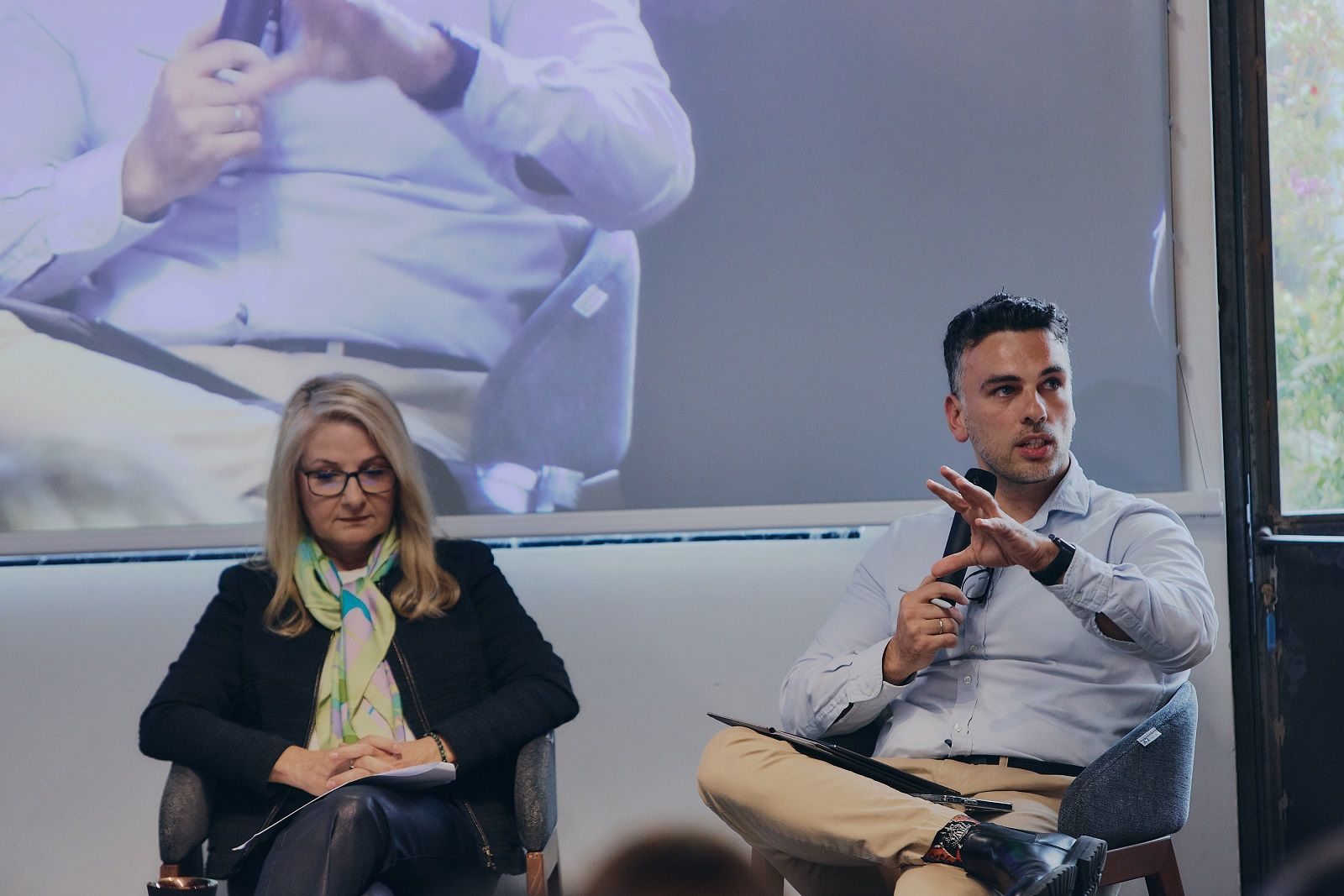 Ντομινίκ Μίκαιτς, CEO της KINESSO Greece και Αναστάσιος Κουκιάς, Head of Brand Marketing Communications & Media, Φυσικό Αέριο Ελλάδος