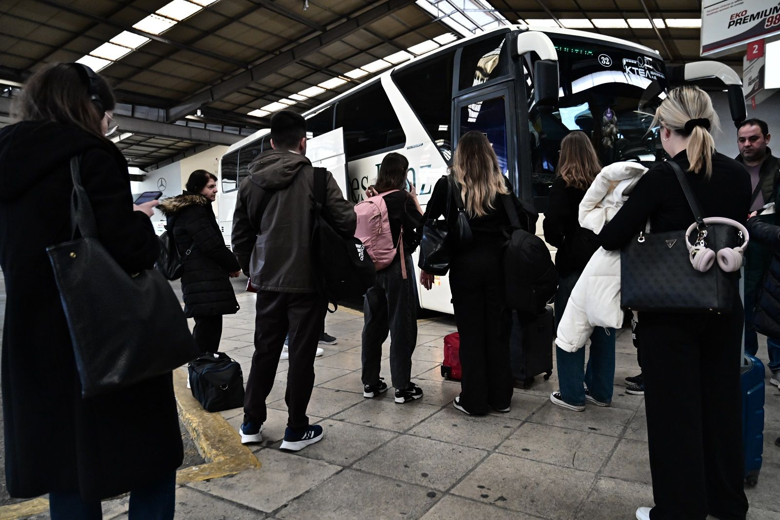 Στιγμιότυπο από το ΚΤΕΛ Κηφισού, Μεγάλη Πέμπτη 17 Απριλίου 2025.