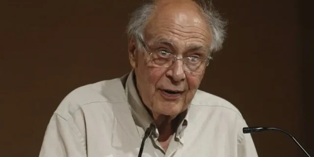 Πέθανε ο καθηγητής Αλέξης Πολίτης