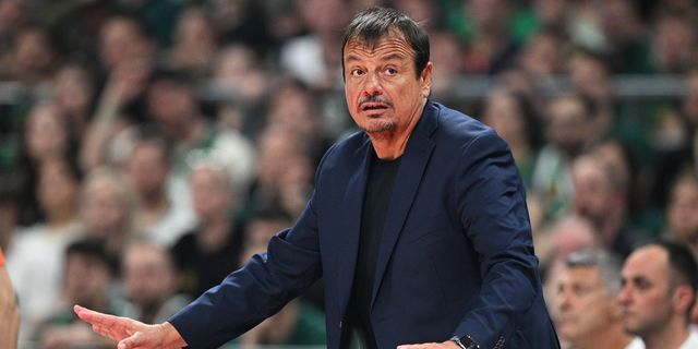 Αταμάν: Η Εφές άξιζε να νικήσει, καθαρές οι διαιτησίες στα πρώτα δύο ματς