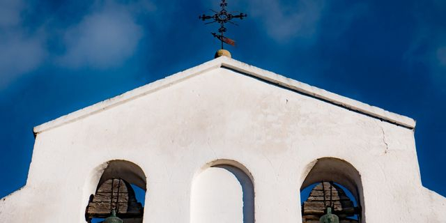 Εορτολόγιο: Μεγάλη Τρίτη – Ποιοι γιορτάζουν στις 15 Απριλίου