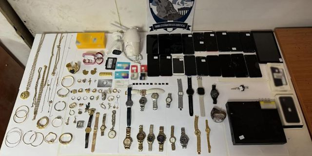 Εξαρθρώθηκε σπείρα που έκλεβε ηλικιωμένους