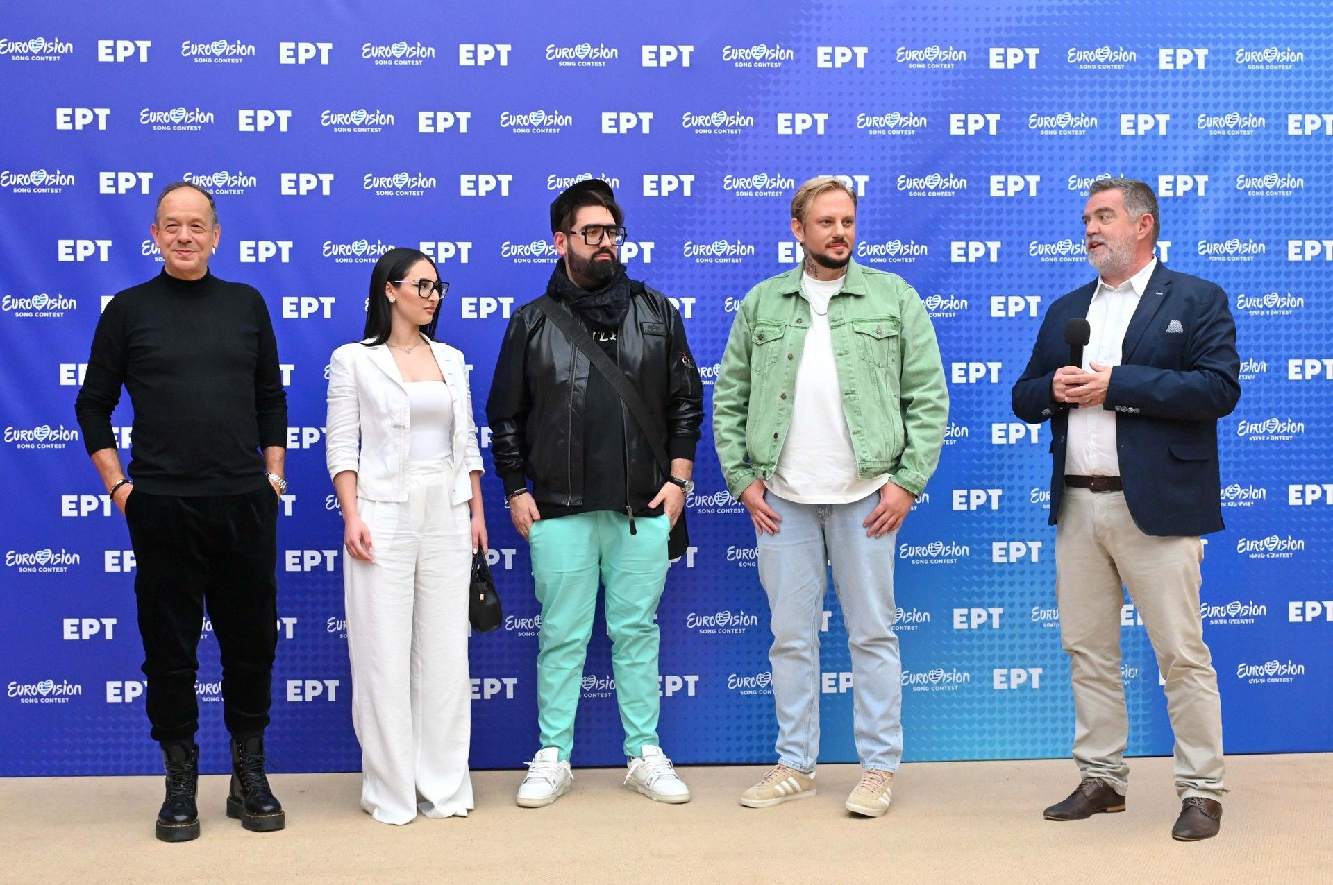 Φωκάς Ευαγγελινός, Klavdia, δύο μέλη των Arcade (Παύλος Μανώλης, Diveno) και ο διευθυντής Εταιρικής Επικοινωνίας της ΕΡΤ, Κώστας Τσολάκης