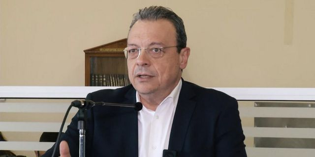 Φάμελλος σε Μπάιερ: “Χρειαζόμαστε περισσότερες προοδευτικές συνεργασίες στην Ευρώπη”
