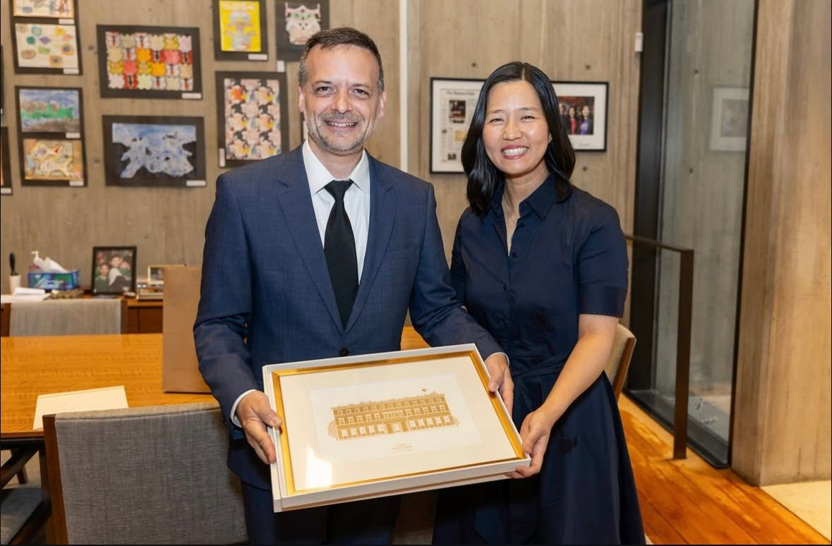 Χάρης Δούκας - Michelle Wu