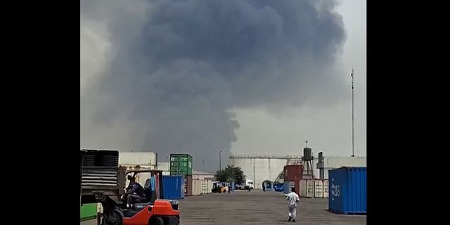 Ιράν: Ισχυρή έκρηξη στο λιμάνι Σαχίντ Ρατζάι – Πάνω από 400 τραυματίες
