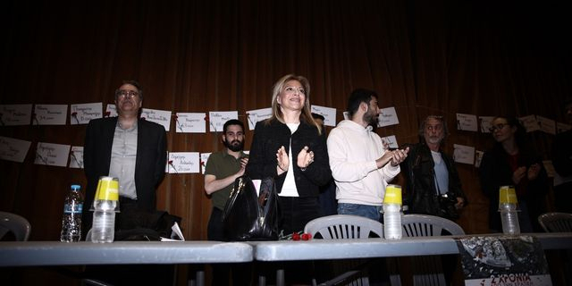 Τέμπη: Εσείς ποιον από τους συγγενείς υποστηρίζετε;