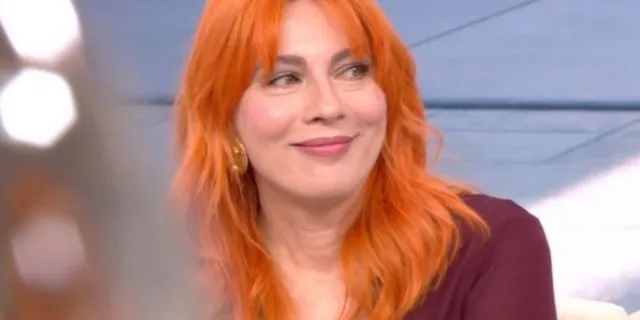 Σμαράγδα Καρύδη για reunion Στο Παρά Πέντε: “Η αγάπη σας θα μας ζεσταίνει την καρδιά για άλλα 20 χρόνια”