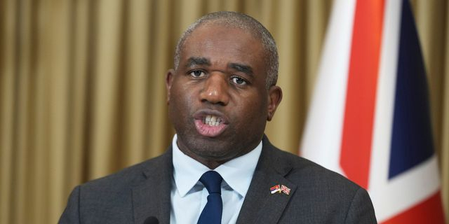 Βρετανία: “Κατάπληκτες” οι βουλεύτριες από την απαγόρευση εισόδου στο Ισραήλ