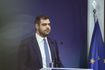 Το Μαξίμου προσπαθεί να μαζέψει τα σενάρια ανασχηματισμού