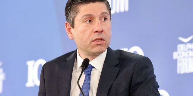 Η Ελλάδα στο Παγκόσμιο Οικονομικό Σκηνικό του 2025: Η τοποθέτηση του Τάσου Αναστασάτου