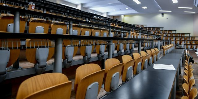 Στιγμιότυπο από την Νομική Σχολή Αθηνών