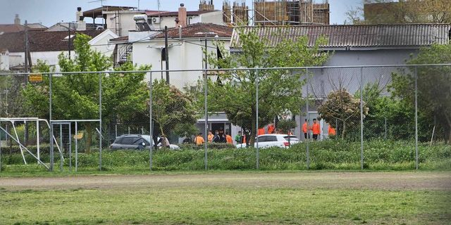 Λάρισα: Λήξη συναγερμού για τη βόμβα σε κολυμβητήριο