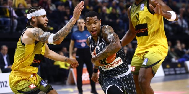 Αθλητικές μεταδόσεις: Πού θα δείτε τα ματς του Σαββάτου σε ποδόσφαιρο, μπάσκετ, βόλει, χάντμπολ και πόλο