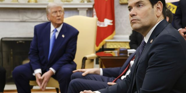 Ουκρανία – Ρωσία: Τι σημαίνει η απειλή των ΗΠΑ ότι θα εγκαταλείψουν την ειρηνευτική πρωτοβουλία