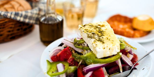Φοβερές γεύσεις: Πού τρώμε και πίνουμε τον Μάιο στην Αθήνα