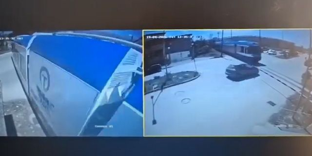 Σύγκρουση ΙΧ αυτοκινήτου με τρένο